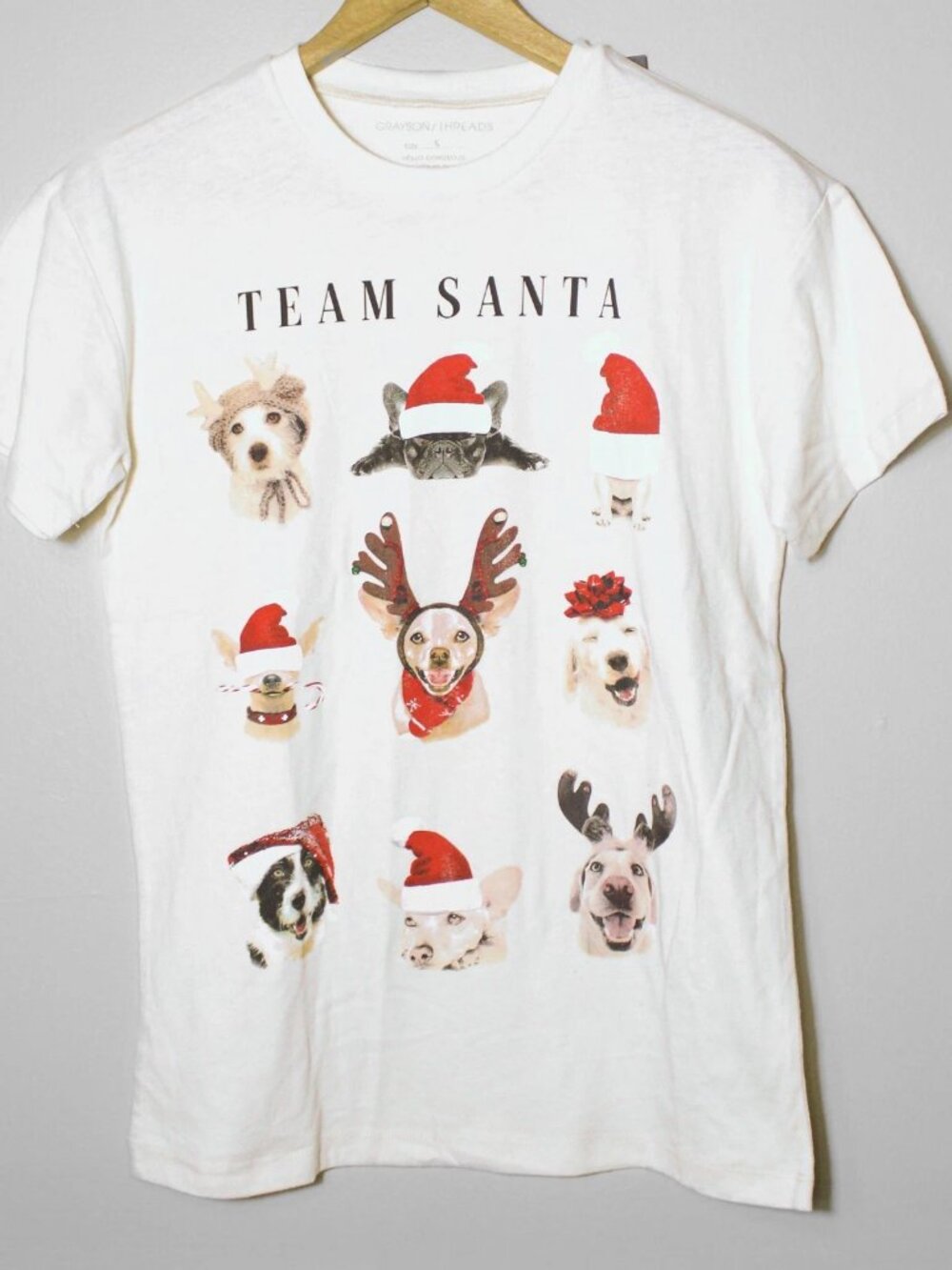 Grayson Threads Short Sleeve Graphic Tee Christmas Puppy Dog Shirt Size S